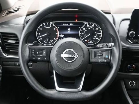 Used 2022 Nissan Rogue SV FWD image 23