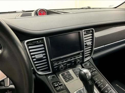 Used 2015 Porsche Panamera 4S AWD/4WD image 22