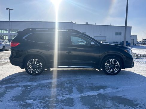 Used 2023 Subaru Ascent Limited w/ Technology Package image 4