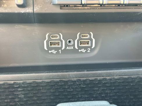 Used 2021 RAM 1500 Laramie w/ Sport Appearance Package AWD/4WD image 32