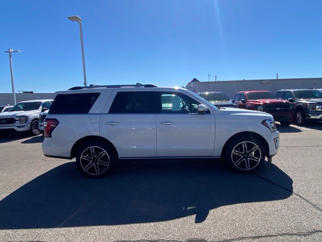 Used 2020 Ford Expedition Limited w/ Special Edition Package AWD/4WD image 4