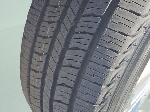 Used 2018 INFINITI QX80 4WD w/ Driver Assistance Package image 20