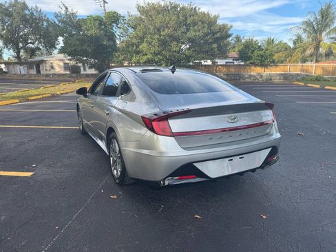 Used 2020 Hyundai Sonata SEL image 2
