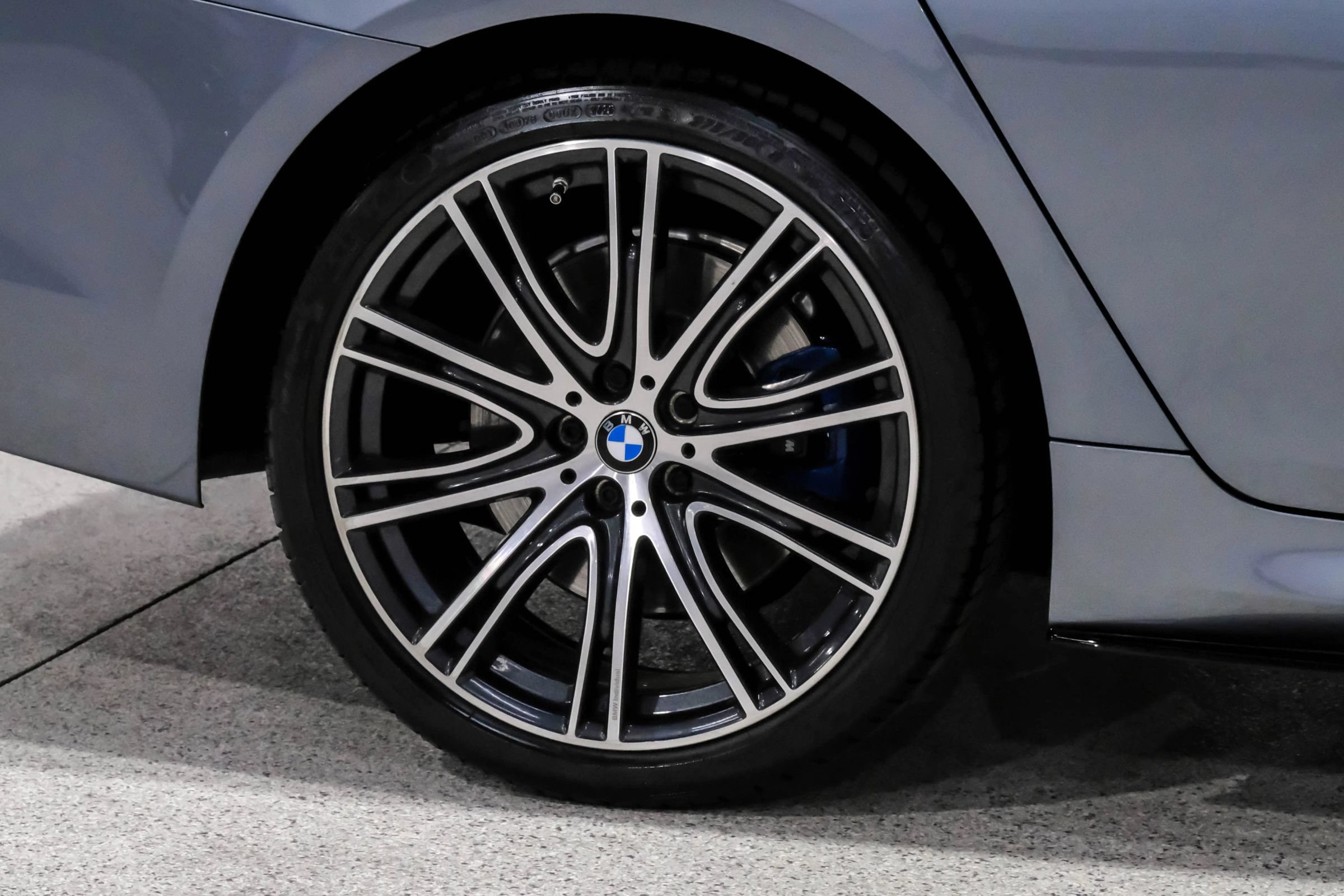 Used 2017 BMW 540i RWD image 71