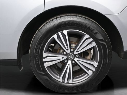 Used 2018 Acura MDX BASE image 15