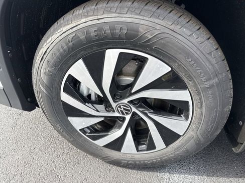 New 2026 Volkswagen Tiguan S AWD/4WD image 7