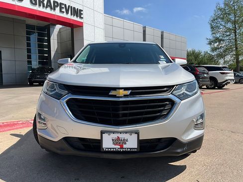 Used 2020 Chevrolet Equinox LT image 3