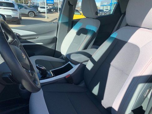 Used 2021 Chevrolet Bolt LT image 17