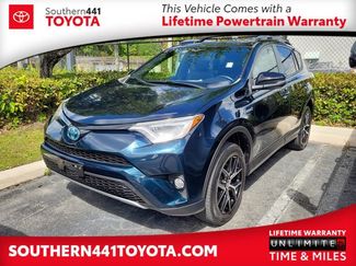 Used 2018 Toyota RAV4 SE video 1