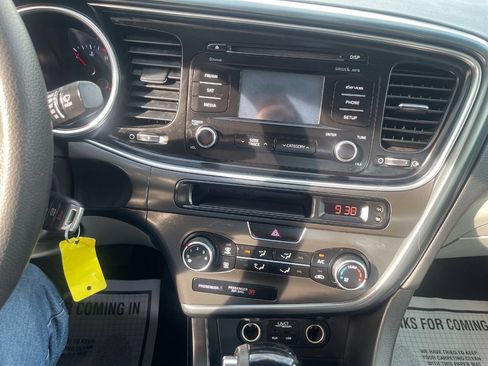 Used 2015 Kia Optima LX w/ LX Convenience Plus Package FWD image 17
