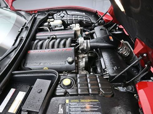 Used 2000 Chevrolet Corvette Convertible w/ Memory Pkg RWD image 23