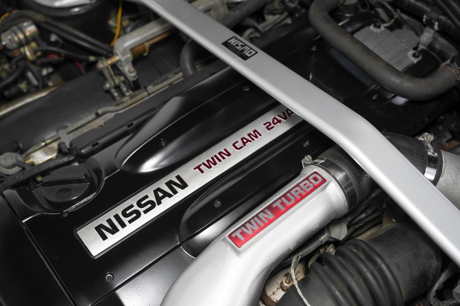 Used 1990 Nissan GT-R image 46