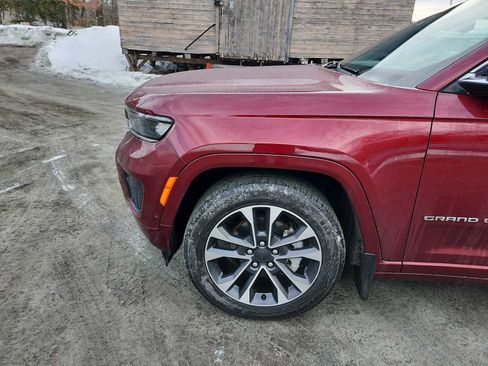 Used 2023 Jeep Grand Cherokee Overland w/ Adv Protech Group III image 10