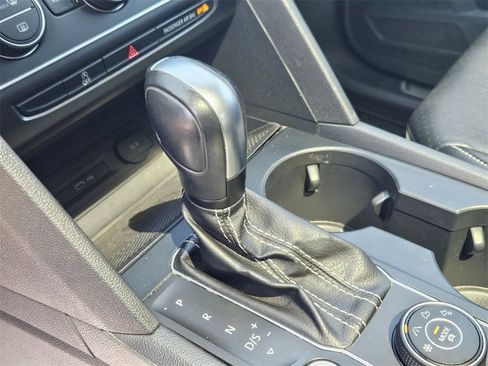 Used 2021 Volkswagen Atlas SE w/ Panoramic Sunroof Package image 21