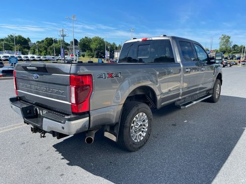 Used 2022 Ford F250 XLT w/ XLT Premium Package AWD/4WD image 5