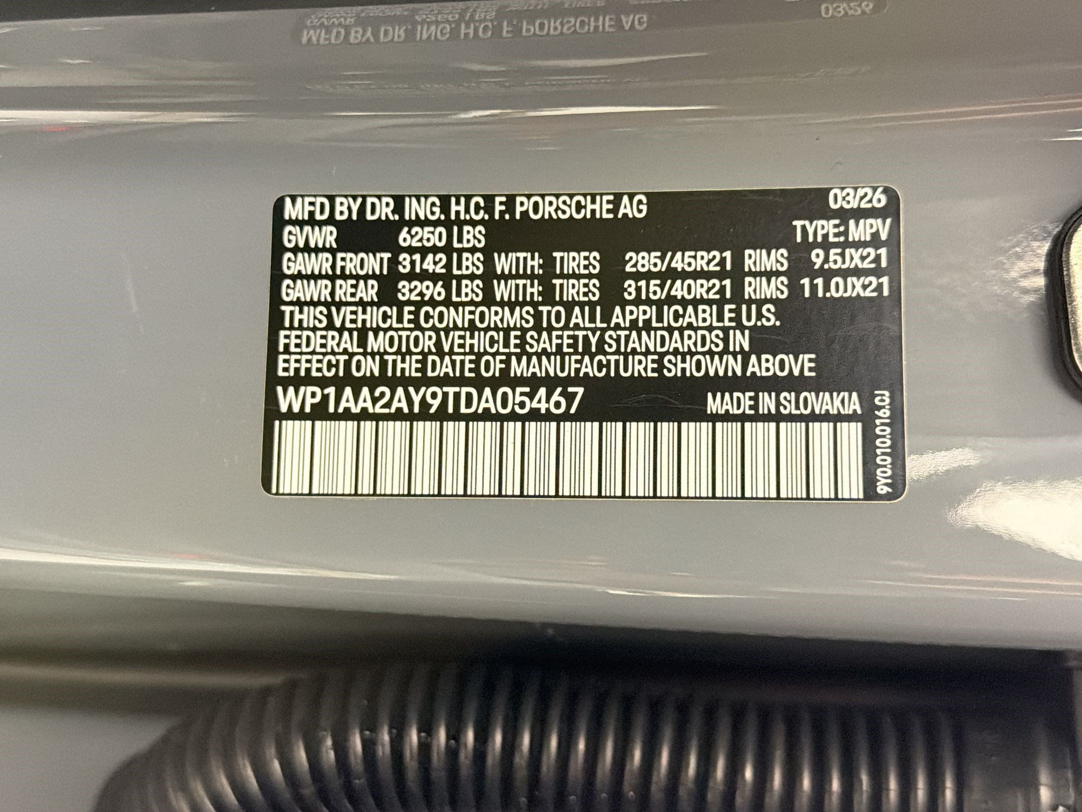 Certified 2026 Porsche Cayenne AWD/4WD image 21