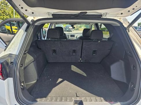 Used 2024 Chevrolet Equinox LT FWD image 12