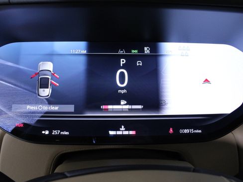 Used 2025 Land Rover Range Rover Long Wheelbase SE image 25