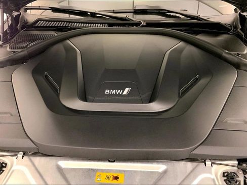 Certified 2023 BMW i4 eDrive35 w/ Premium Package image 9