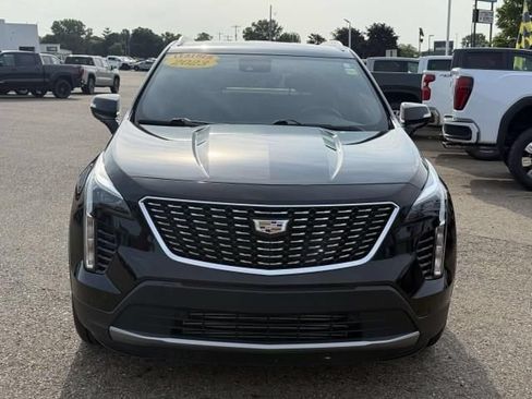 Used 2023 Cadillac XT4 Premium Luxury w/ Cold Weather Package AWD/4WD image 3