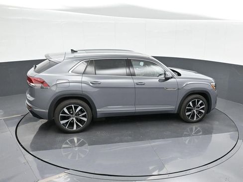 New 2025 Volkswagen Atlas Cross Sport SEL Premium R-Line AWD/4WD image 20