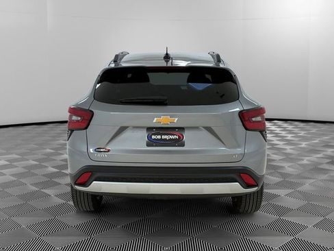 Certified 2024 Chevrolet Trax LT w/ Driver Confidence Package image 4