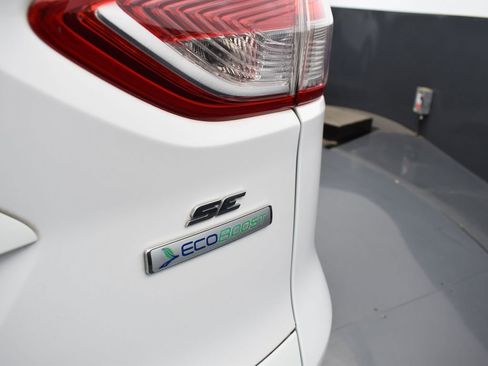 Used 2016 Ford Escape SE image 26