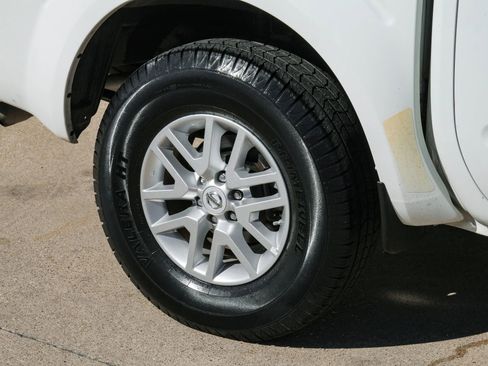 Used 2019 Nissan Frontier SV image 46