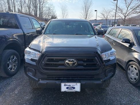 Used 2023 Toyota Tacoma SR image 2