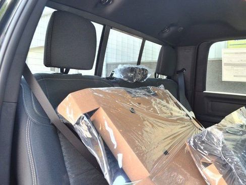 New 2025 RAM 2500 Tradesman image 32