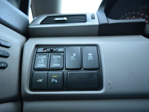 Used 2013 Honda Odyssey Touring Elite image 30