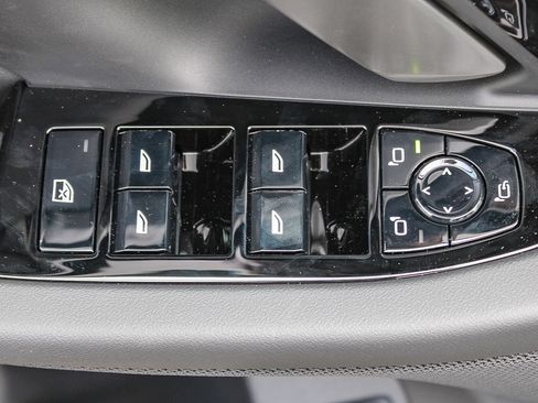 New 2026 BMW i5 eDrive40 w/ Premium Package image 20