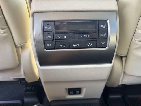 Used 2023 Lexus GX 460 Premium AWD/4WD image 17