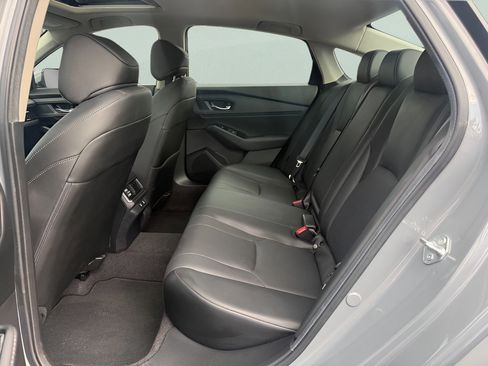 Used 2024 Honda Accord Touring image 11