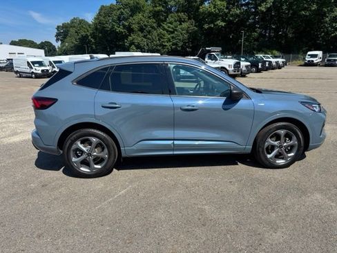 Used 2023 Ford Escape ST-Line w/ Tech Pack #1 AWD/4WD image 6
