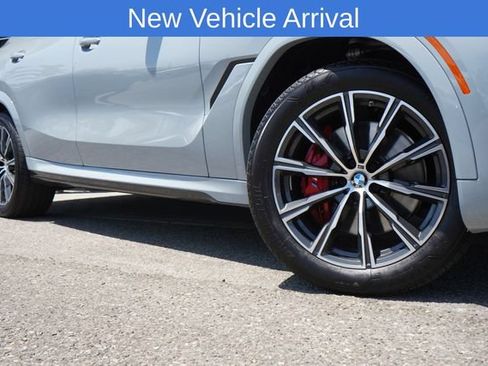 Used 2025 BMW X6 xDrive40i w/ Premium Package AWD/4WD image 10