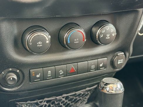 Used 2013 Jeep Wrangler Unlimited Sahara w/ Trailer Tow Group image 13