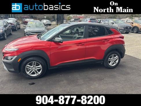 Used 2023 Hyundai Kona SE AWD/4WD image 7