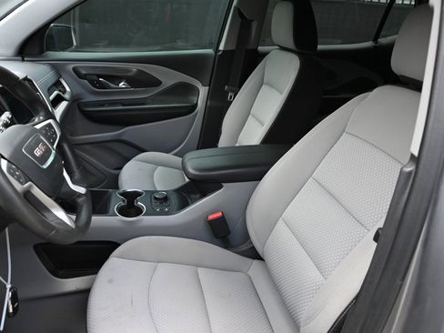 Used 2023 GMC Terrain SLE w/ Driver Convenience Package FWD image 8