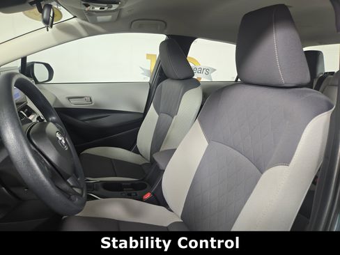 Used 2025 Toyota Corolla LE image 11