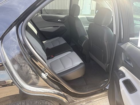 Used 2021 Chevrolet Equinox Premier AWD/4WD image 10