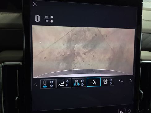 Used 2026 GMC Yukon XL Denali w/ Denali Reserve Package image 29