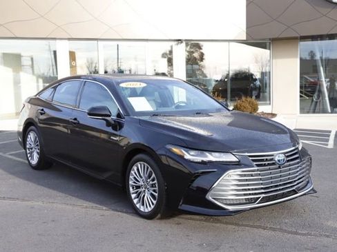 Used 2021 Toyota Avalon Limited w/ Advanced Safety Package image 1