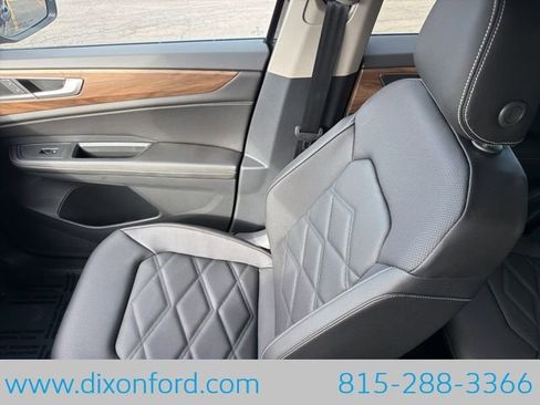 New 2026 Volkswagen Atlas SE image 19