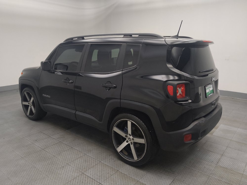 Used 2020 Jeep Renegade Latitude FWD image 3