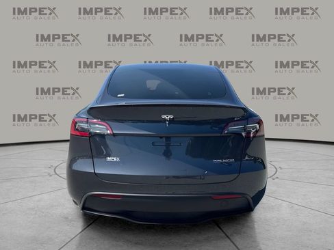 Used 2024 Tesla Model Y Performance AWD/4WD image 4