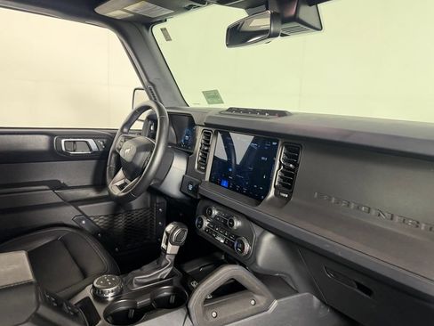 Used 2025 Ford Bronco Badlands AWD/4WD image 30