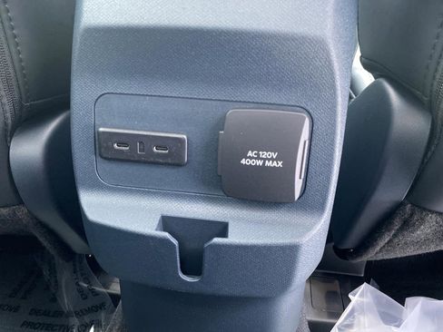 New 2026 Ford Maverick Lariat w/ Black Appearance Package image 43