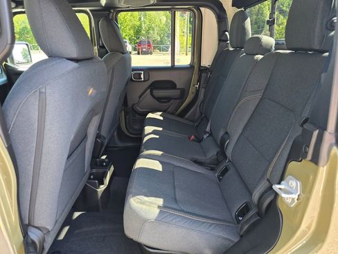 New 2025 Jeep Gladiator Mojave AWD/4WD image 11