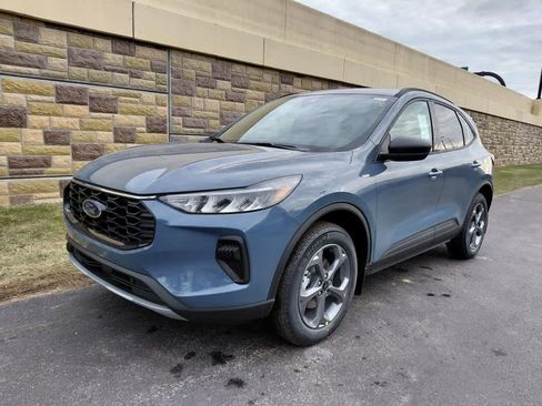 New 2026 Ford Escape ST-Line Select w/ Tech Pack #2 image 8